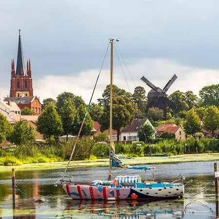 Inselblick Am Wasser *