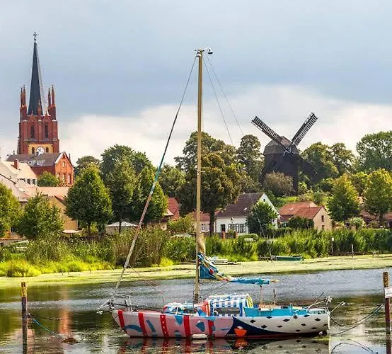 Inselblick Am Wasser *